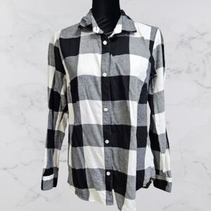 Old Navy women's large black and white plaid shirt.